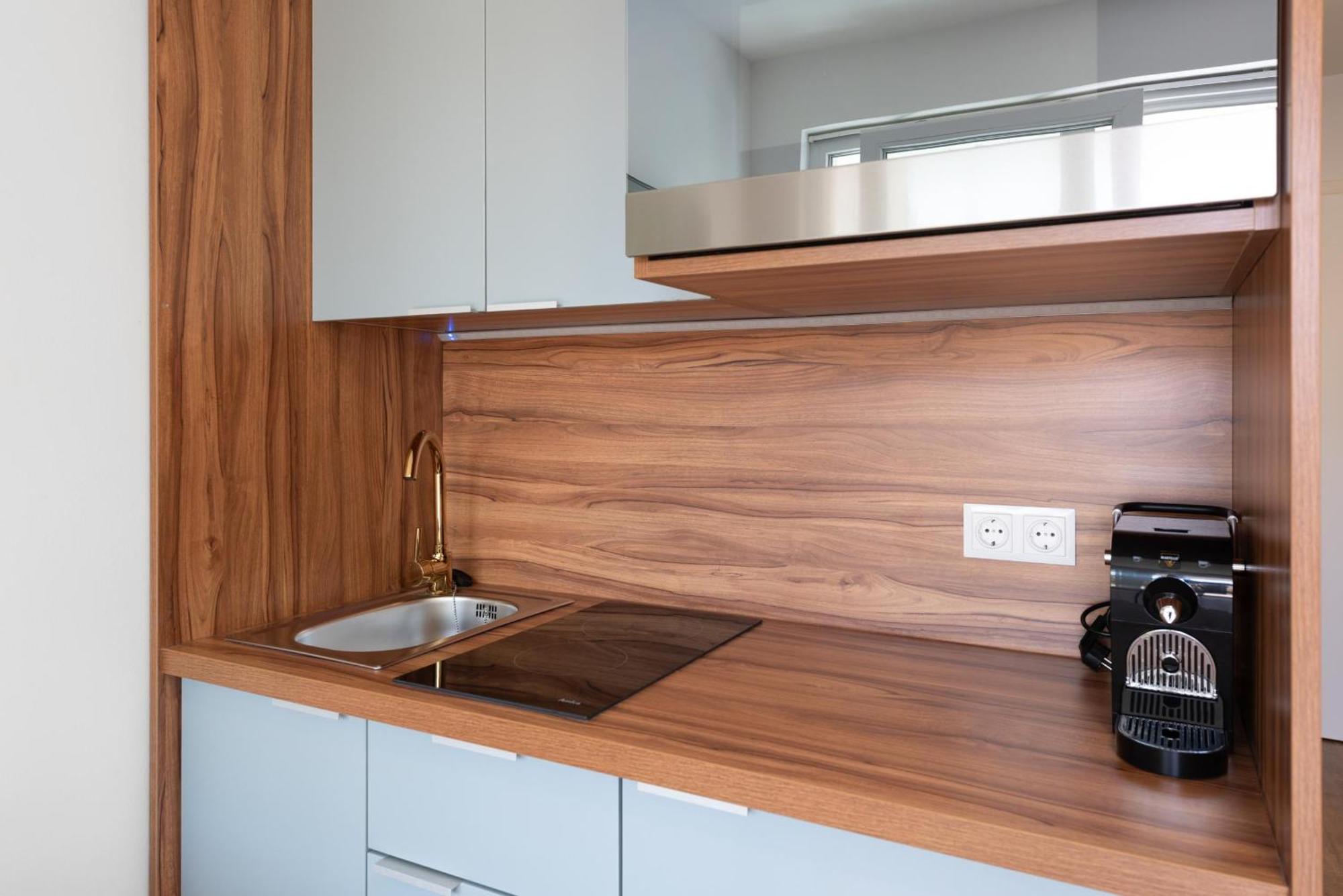 Schickes All-Inklusive Apartmentzimmer By Resida Asset Gmbh Брунн ан Гебирге Экстерьер фото